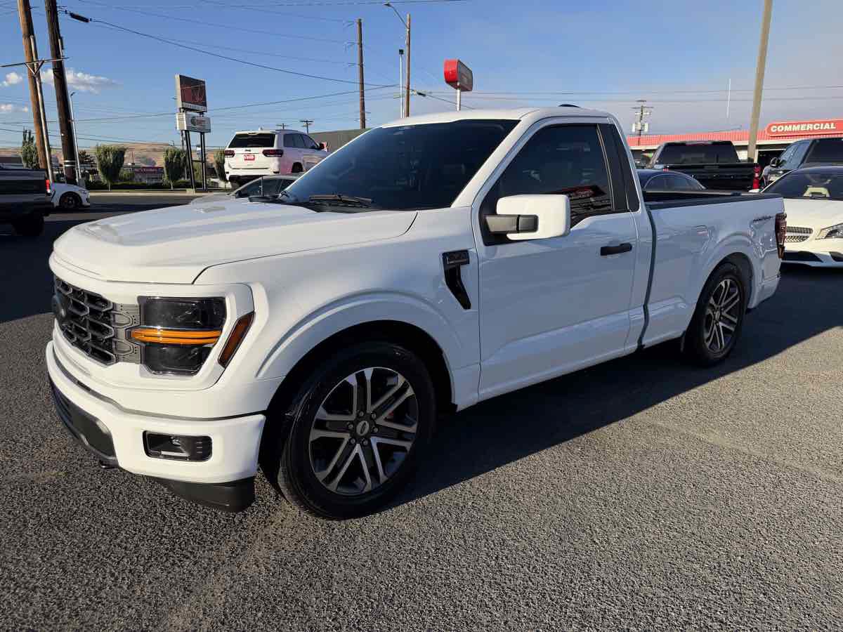 Used 2024 Ford F150 XL w/ Equipment Group 103A High AWD/4WD image 3