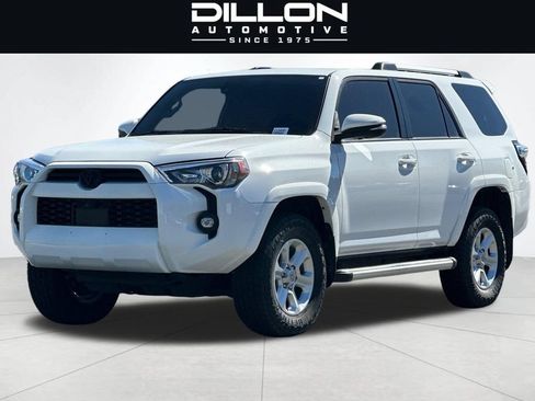 Used 2023 Toyota 4Runner SR5 Premium w/ Moonroof Package AWD/4WD image 8