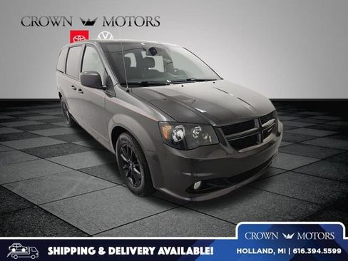 Used 2020 Dodge Grand Caravan GT FWD image 1