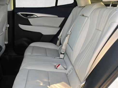 Used 2024 Buick Envision Avenir image 19