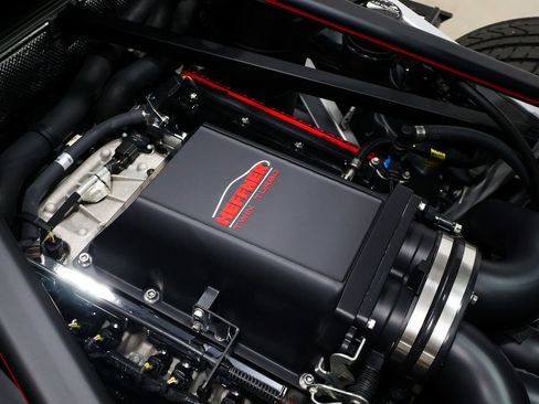 Used 2006 Ford GT RWD image 60