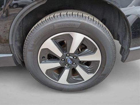 Used 2017 Subaru Forester 2.5i Limited image 3