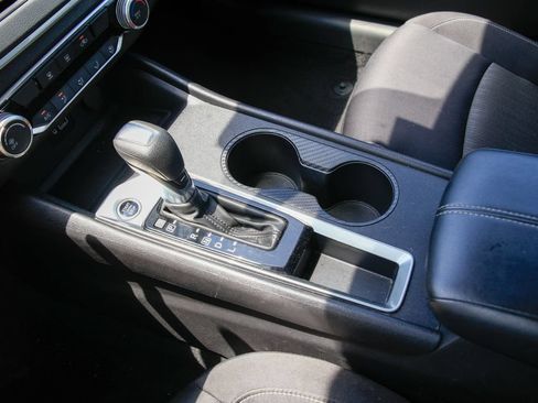 Used 2024 Nissan Altima 2.5 S FWD image 15