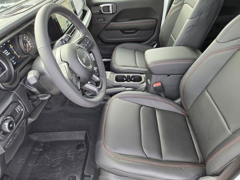 New 2026 Jeep Wrangler Unlimited Rubicon AWD/4WD image 7