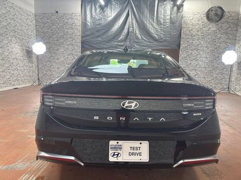 New 2026 Hyundai Sonata Limited FWD image 6