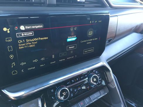 Used 2024 GMC Sierra 3500 Denali Ultimate image 13