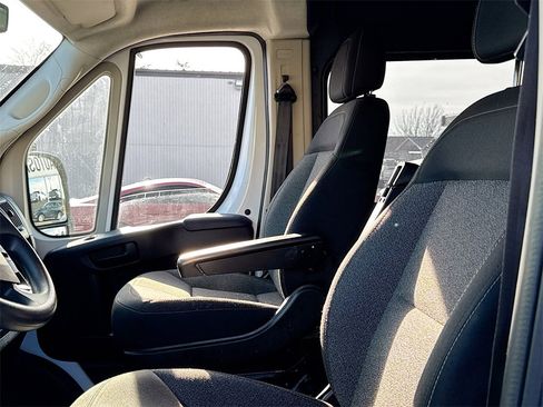 Used 2021 RAM ProMaster 2500 image 10