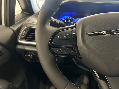 New 2026 Chrysler Pacifica Limited w/ S Appearance Package image 19