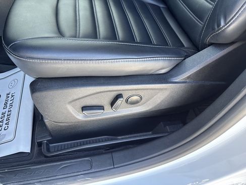 Used 2024 Ford Edge SEL w/ Convenience Package image 23