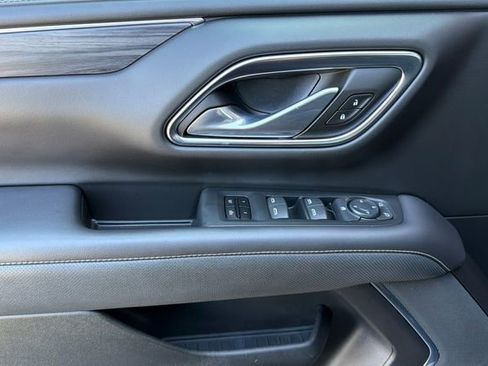 Used 2021 GMC Yukon SLT AWD/4WD image 11