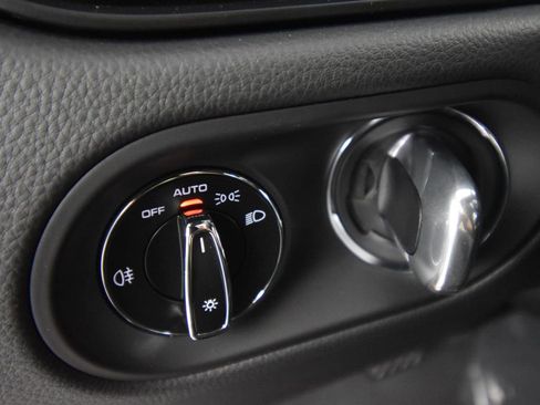 New 2025 Porsche Macan S image 25