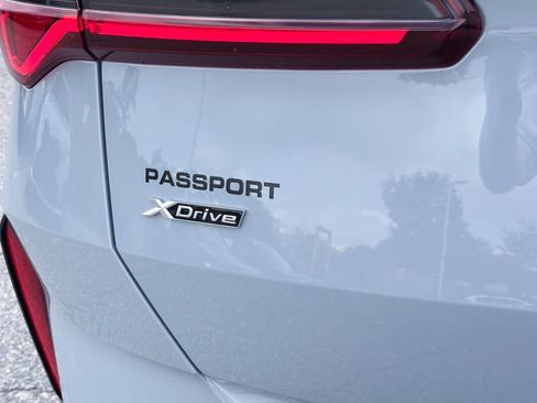 New 2026 BMW X3 xDrive30i w/ Premium Package AWD/4WD image 6