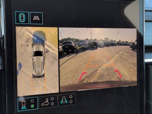 Used 2024 GMC Acadia Elevation FWD image 19