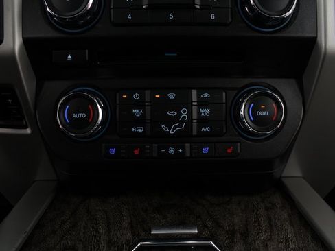 Used 2017 Ford F350 Lariat w/ Lariat Ultimate Package image 6