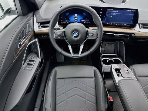New 2026 BMW X1 xDrive28i w/ Convenience Package AWD/4WD image 10