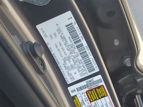 Used 2021 Toyota Tacoma SR5 RWD image 30