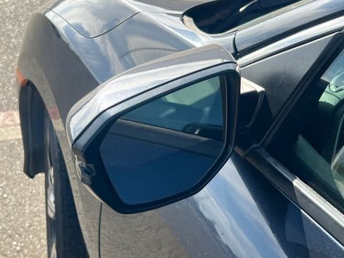 Used 2017 Honda Civic Touring image 8