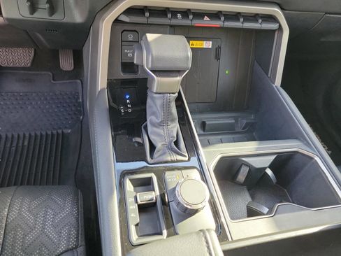 Used 2023 Toyota Tundra Limited w/ Power Package image 17