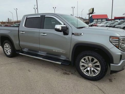 Used 2025 GMC Sierra 1500 Denali w/ Technology Package image 2