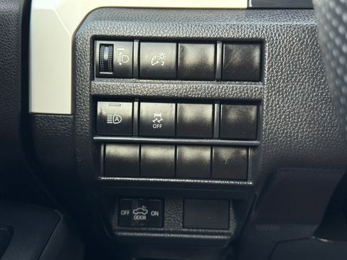 Used 2024 Toyota Tacoma TRD Off-Road image 49