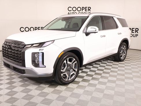 Certified 2025 Hyundai Palisade SEL image 10