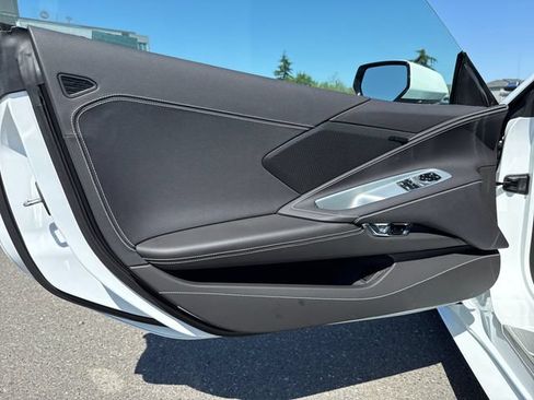 Used 2023 Chevrolet Corvette Stingray Coupe w/ 1LT RWD image 17