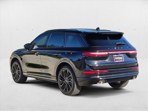 New 2025 Lincoln Corsair Grand Touring w/ Jet Appearance Package image 7