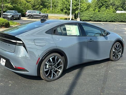 New 2026 Toyota Prius Plug-In Hybrid w/ Limited Premium Package FWD image 32