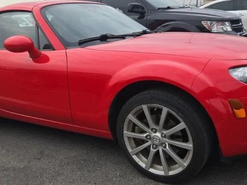Used 2008 MAZDA MX-5 Miata Grand Touring w/ Interior Trim Pkg RWD image 1
