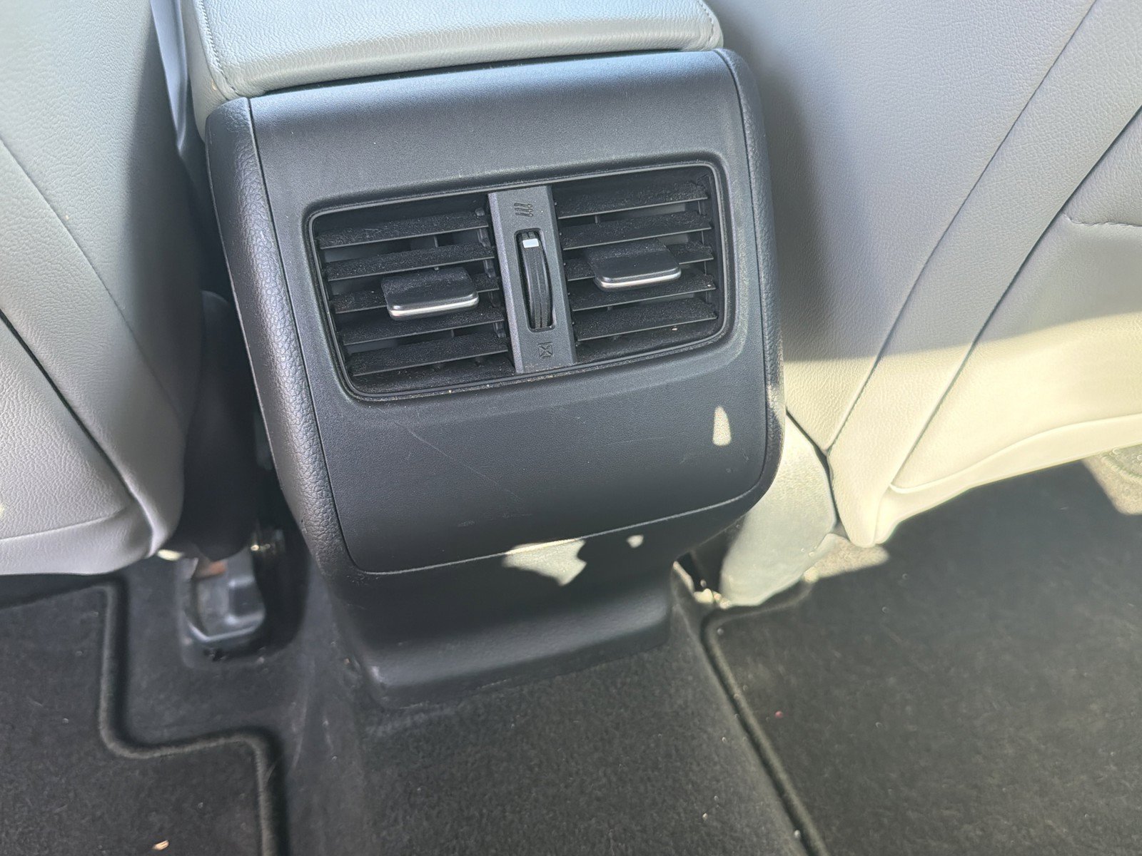 Used 2018 Honda Accord EX-L image 16