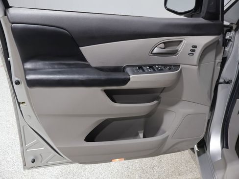 Used 2012 Honda Odyssey Touring image 13