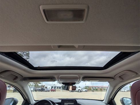 Used 2022 MAZDA MAZDA3 s image 30