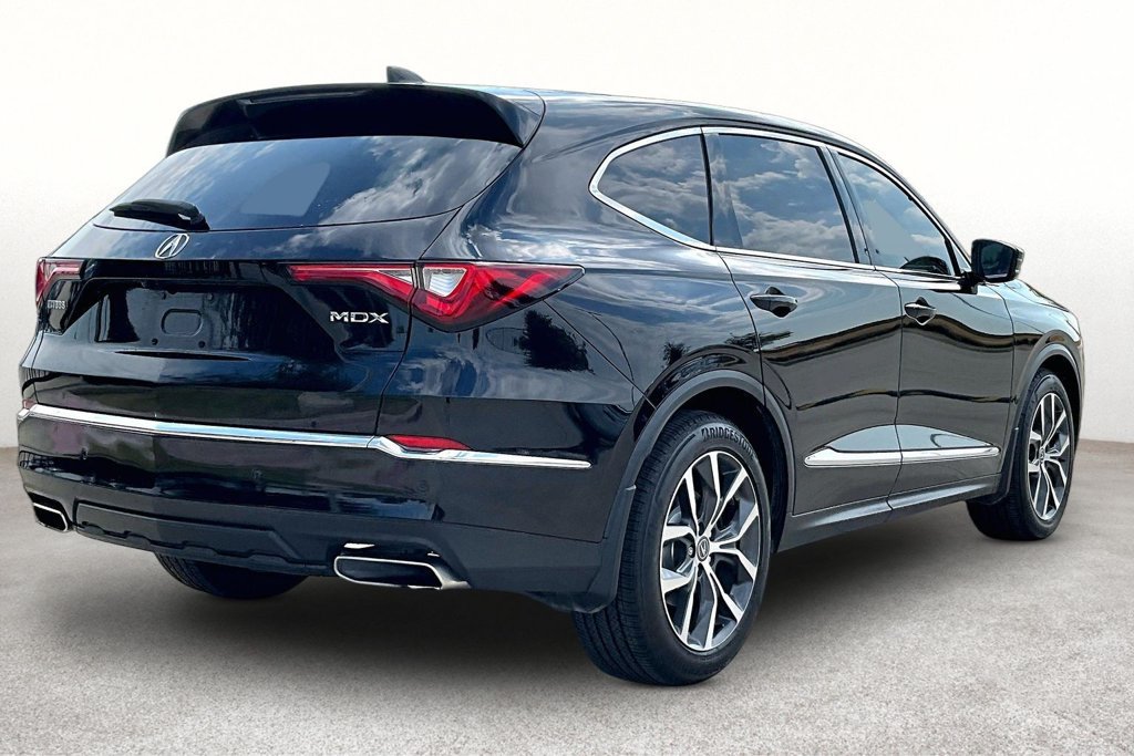 Used 2023 Acura MDX w/ Technology Package AWD/4WD image 13