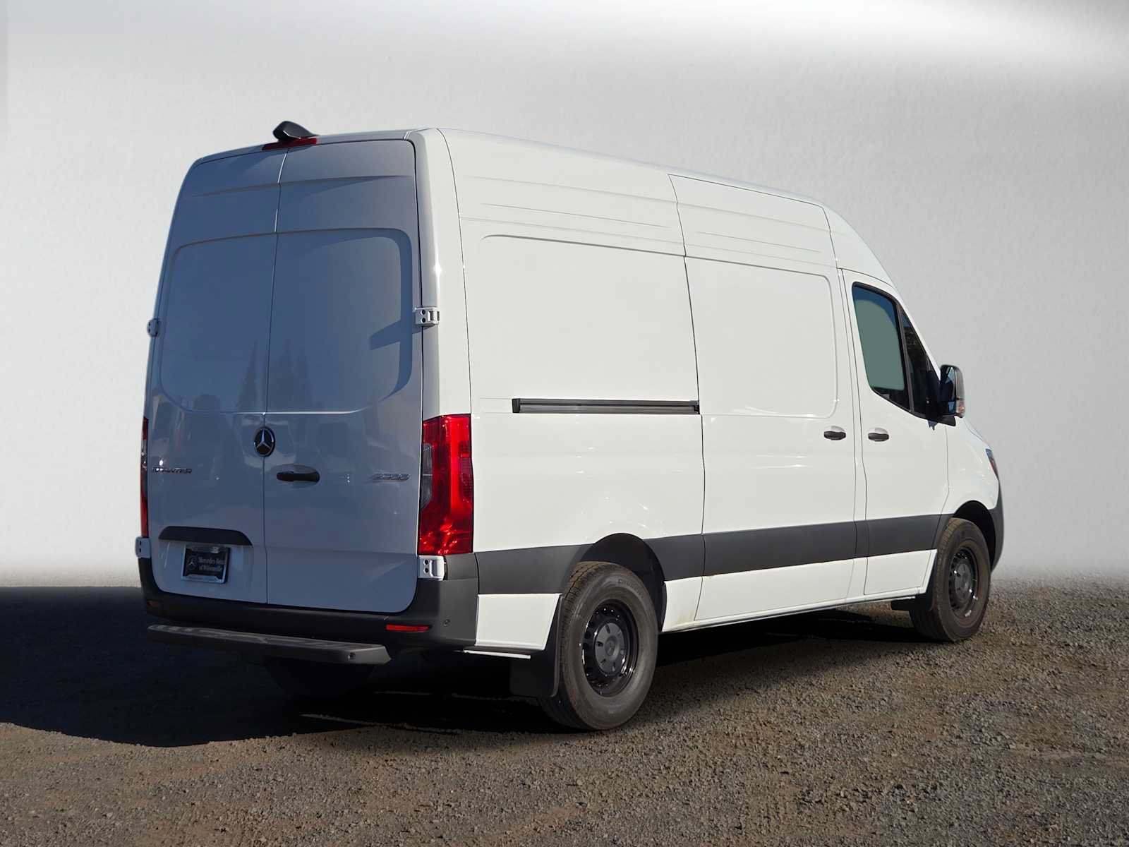 Used 2026 Mercedes-Benz Sprinter 2500 image 3