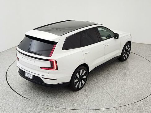 New 2026 Volvo EX90 Ultra AWD/4WD image 32