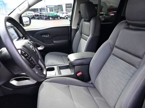 Used 2022 Nissan Frontier SV w/ Technology Package image 22