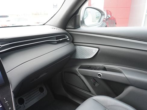 Used 2024 Maserati Grecale GT image 27