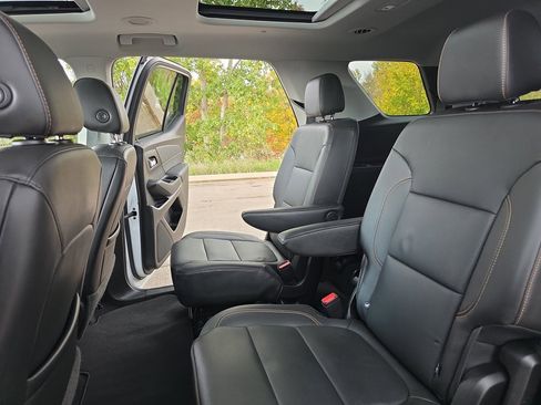 Used 2021 Chevrolet Traverse Premier w/ Redline Edition image 15