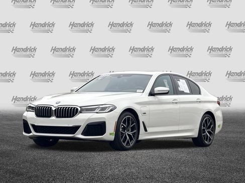 Certified 2023 BMW 530e xDrive w/ M Sport Package image 9