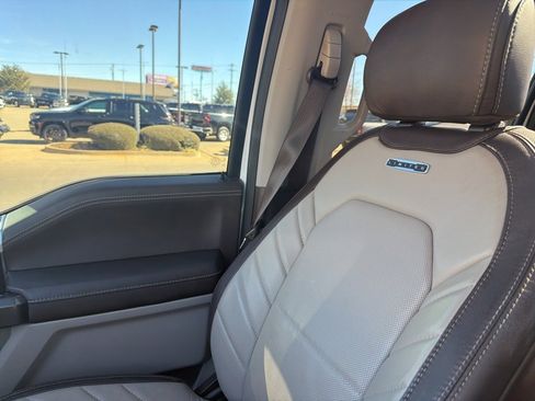 Used 2019 Ford F150 Limited w/ Trailer Tow Package image 12