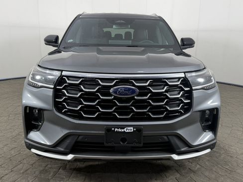 Certified 2026 Ford Explorer Platinum AWD/4WD image 2