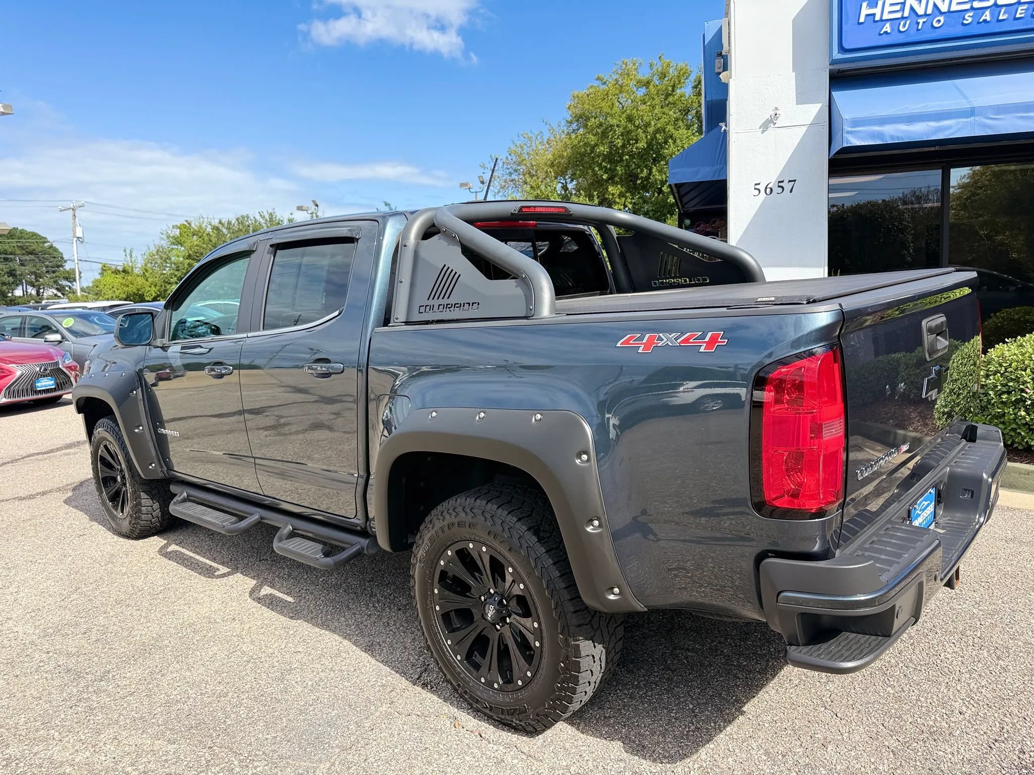 Used 2019 Chevrolet Colorado LT w/ LT Convenience Package AWD/4WD image 25