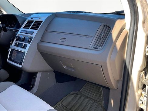 Used 2009 Dodge Journey SXT w/ Rear Seat Video Group image 17