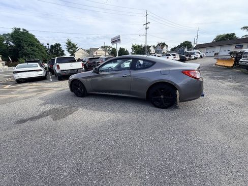 Used 2010 Hyundai Genesis 2.0T RWD image 45