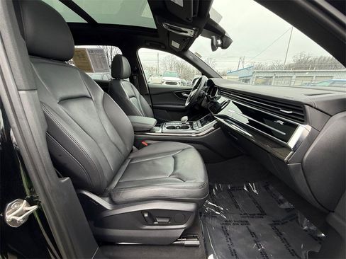 Used 2023 Audi Q7 2.0T Premium w/ Convenience Package image 22