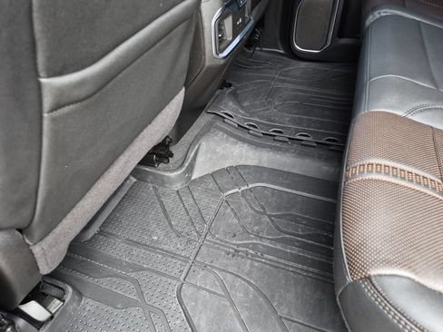 Used 2024 Chevrolet Silverado 1500 High Country w/ High Country Premium Package RWD image 39