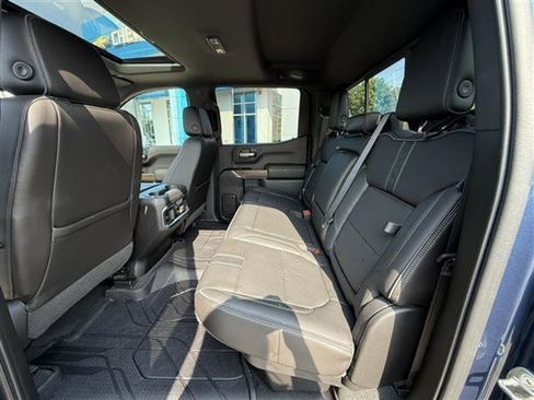 Used 2019 Chevrolet Silverado 1500 High Country w/ Technology Package image 26