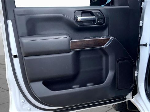 Used 2019 GMC Sierra 1500 SLT w/ SLT Convenience Package AWD/4WD image 21