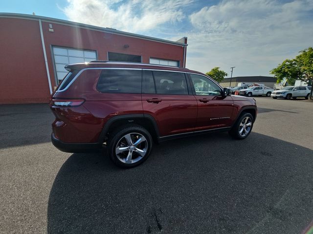 Used 2022 Jeep Grand Cherokee L Limited AWD/4WD image 11