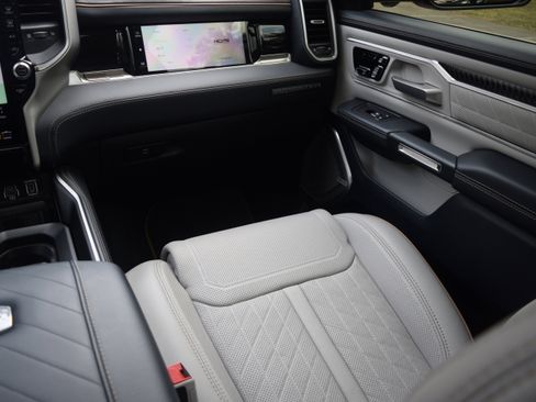 Used 2025 RAM 1500 Tungsten w/ Trailer Tow Group image 15